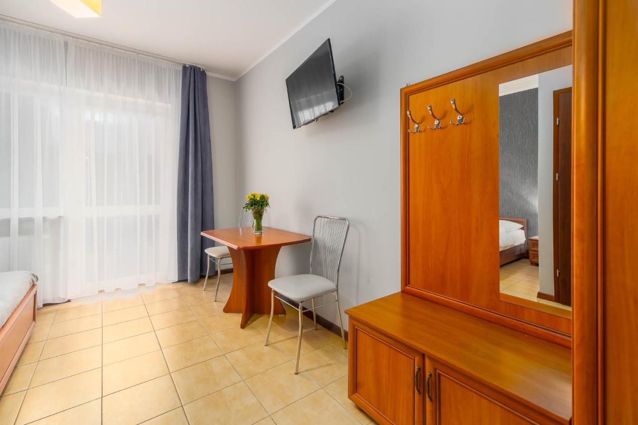 Awenturyn - Pokoje Apartamenty Noclegi Grzybowo Grzybowo  Esterno foto